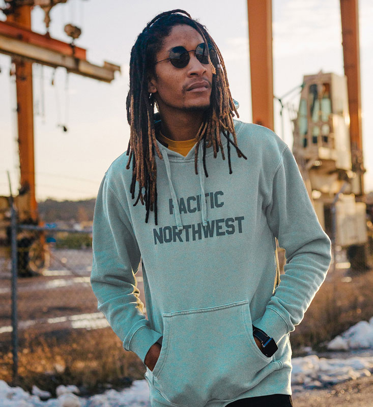 2022 10 03 PNW HOLIDAY WEB HOODIE ALLGOOD SAGE LIFESTYLE 01
